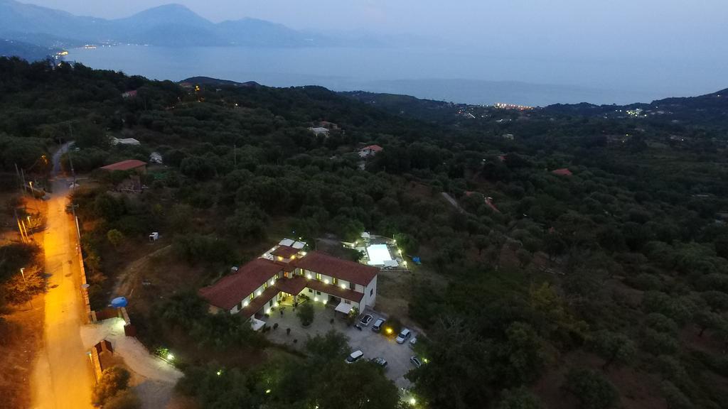Tenuta Terre Di Bosco Oasi Di Relax Nel Cilento ซานโจวานี อาปีโร ภายนอก รูปภาพ